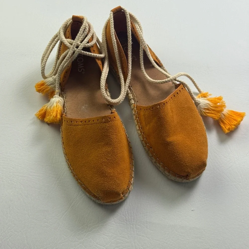 TOMS Valencia Burnt Orange Suede Lace Up Tassel Espadrille Flats Womens 9.5